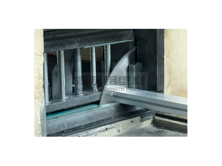 別讓“隱形誤差”吃掉利潤(rùn)！工業(yè)鋁型材的精度焦慮如何破？