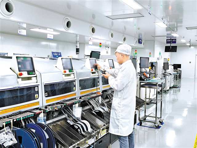 AI工友 在設備“喊疼”之前，先打報告